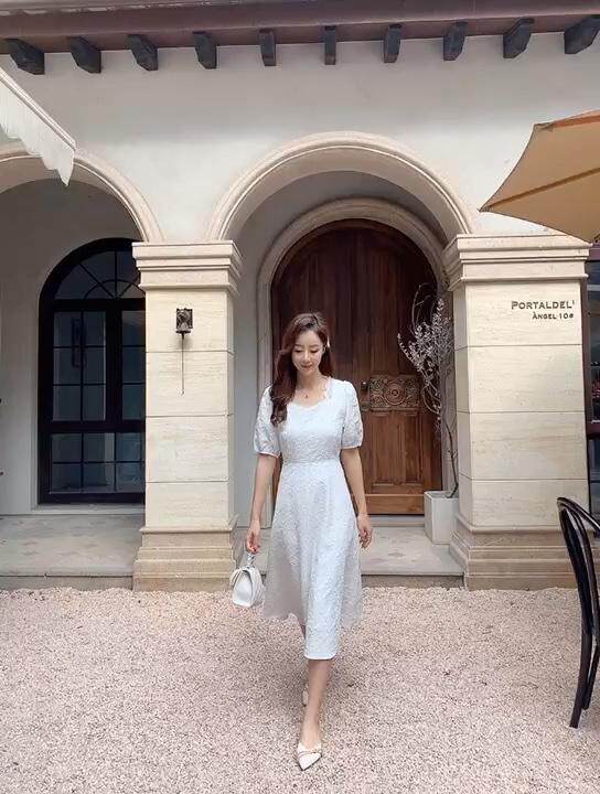 2022夏季连衣裙，女装连衣裙，秋莎明月