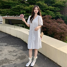 学院风减龄镂空上衣套装女夏新款小个子轻薄休闲显瘦背带裙两件套，女装连衣裙，慧峰