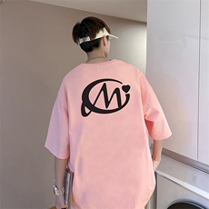 粉红色