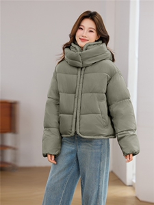 白色潮流气质减龄短款连帽棉服外套女2025年冬季新款加厚保暖棉衣图片