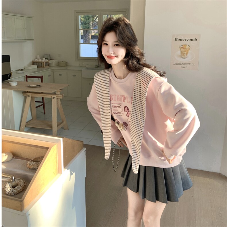 新款主推连帽小马刺绣套头卫衣2701-P125-K208,女装卫衣/绒衫,2C129