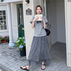灰色气质减龄格纹拼接T恤半身裙套装两件套女夏学院风穿搭一整套，女装套装/套裙，2C135