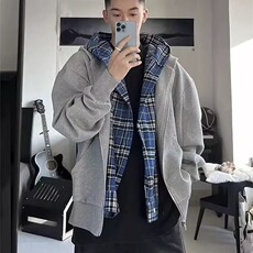 灰色
