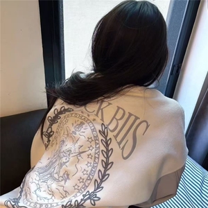 秋冬新款美式复古字母棒球服外套hiphop宽松百搭拼接皮袖情侣夹克图片