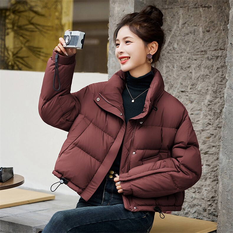 红时尚短款羽绒服女2024冬季新款小个子显高洋气白鸭绒外套，女装羽绒服，美沁