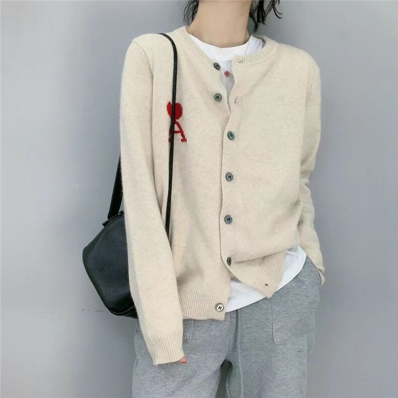 纯色2025年秋季单排扣时尚圆领显瘦百搭羊毛开衫，女装羊毛衫，德聚羊绒