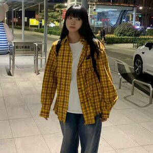 黄色格子衬衫男女潮牌原宿日系小清新宽松复古休闲长袖衬衣外套图片