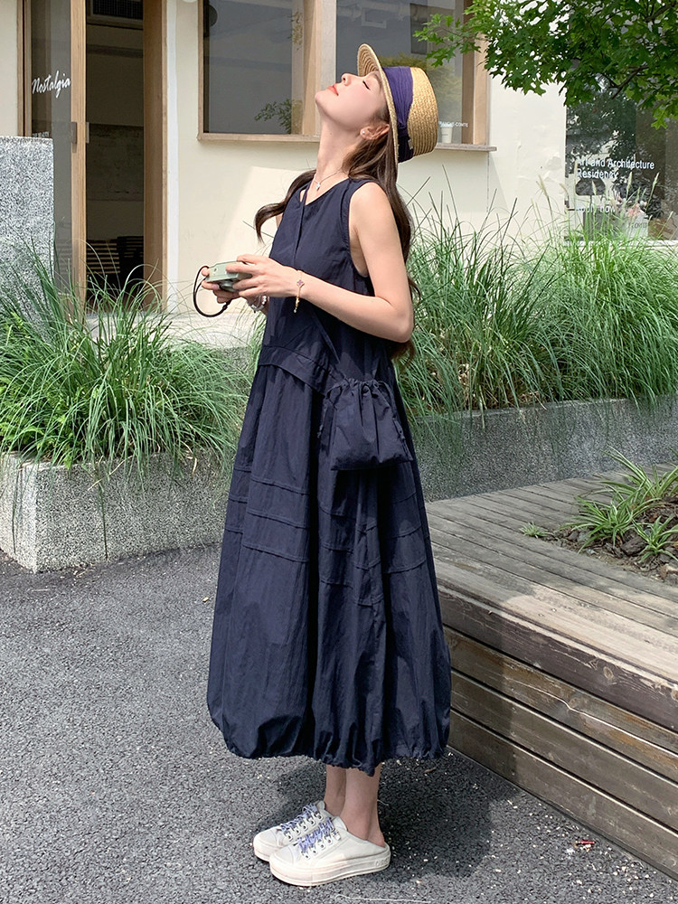 藏青色无袖连衣裙女夏2025新款学院风超火爆款减龄花苞灯笼背带裙,女装连衣裙,浙宝220
