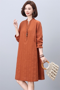 连衣裙女2025新款春秋时尚爆款遮肚显瘦中年妈妈休闲洋气提花裙子图片