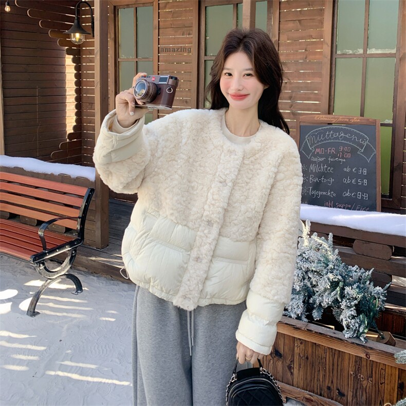 7天出货米色羊羔毛拼接90羽绒服2C090-9022-P240-K358,女装短外套,2C090