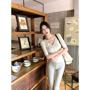 早秋季新款圆领长袖上衣女内搭正肩显瘦t恤洋气高级设计感打底衫图片