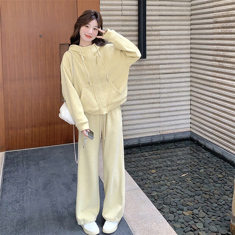 黄色休闲运动套装女秋季2025新款洋气减龄宽松连帽卫衣长裤两件套图片
