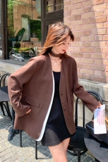 美拉德咖色轻薄设计感chic西装外套女早春秋韩系超好看酷飒风西服，女装西装，2C317A
