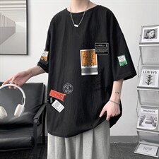 黑色
