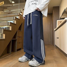藏青色