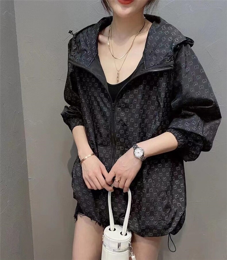 新款时尚休闲小英文字母连帽防晒衣,女装其它,L·H·X
