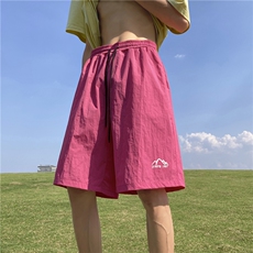 玫红色