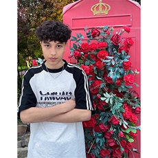 黑袖拼白灰