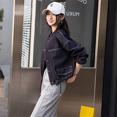 牛仔外套女春秋短款2025年新款设计感休闲宽松立领夹克小个子上衣，女装套装/套裙，跑量工厂店