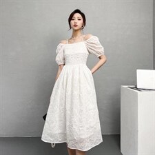 2022年夏季新款轻熟风连衣裙，，女装连衣裙，序儿