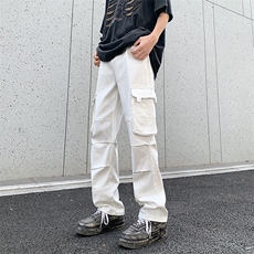 白色