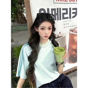 抖音得物品质二开240克宽松纯棉美式潮牌印花三条杠中性风短袖T恤图片