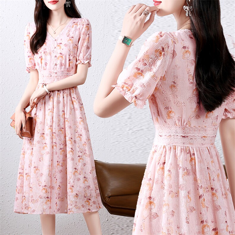 2024夏季新款时尚气质减龄V领花边设计简约优雅休闲舒适连衣裙，女装连衣裙，伊航服饰