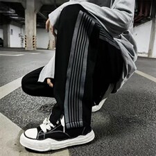 灰色