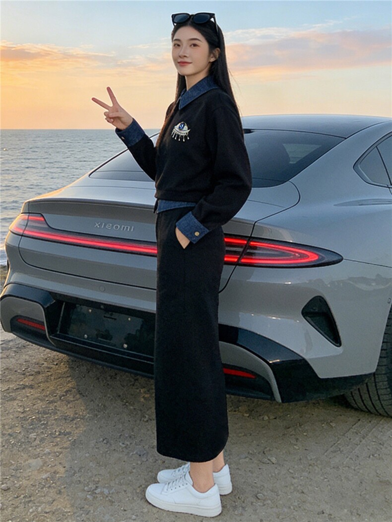 韩系高级时尚套装女春拼接色衣领衣袖设计绣花订珠卫衣半身裙套装,女装套装/套裙,江南