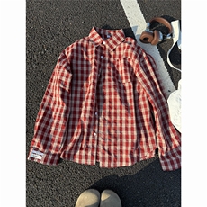 红色