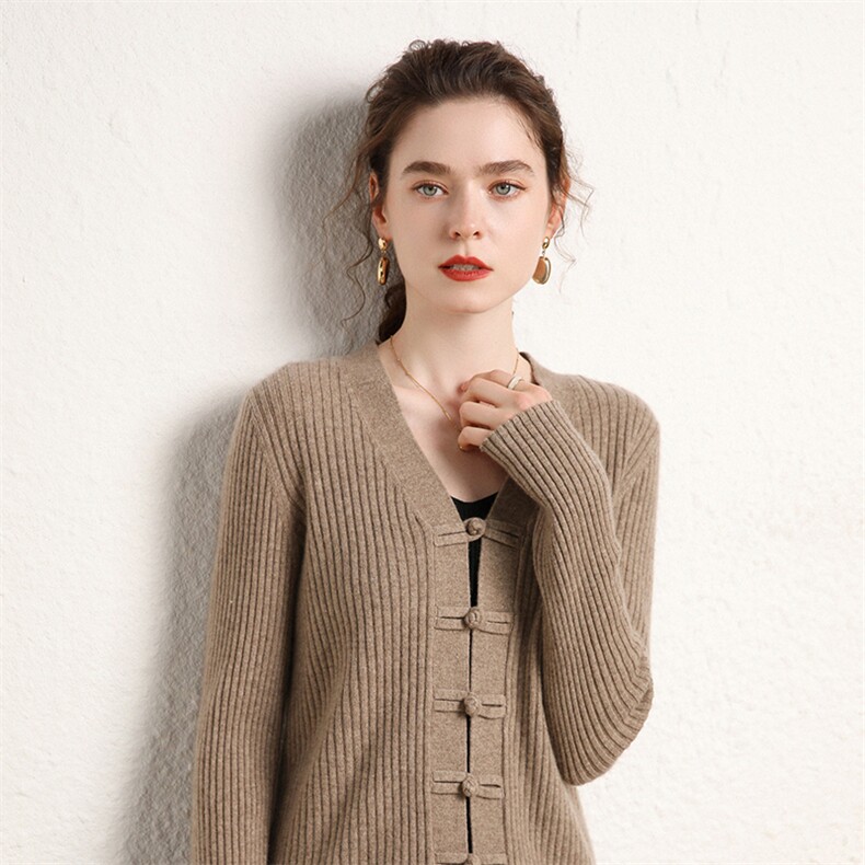 2024春秋装新款复古盘扣纯色修身时尚显瘦长袖35%羊绒衫,女装羊绒衫,绒源之鑫