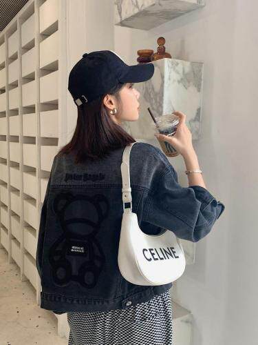 9008秋装小熊牛仔外套,女装其它,锋味