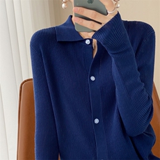 藏蓝色