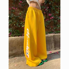 黄色