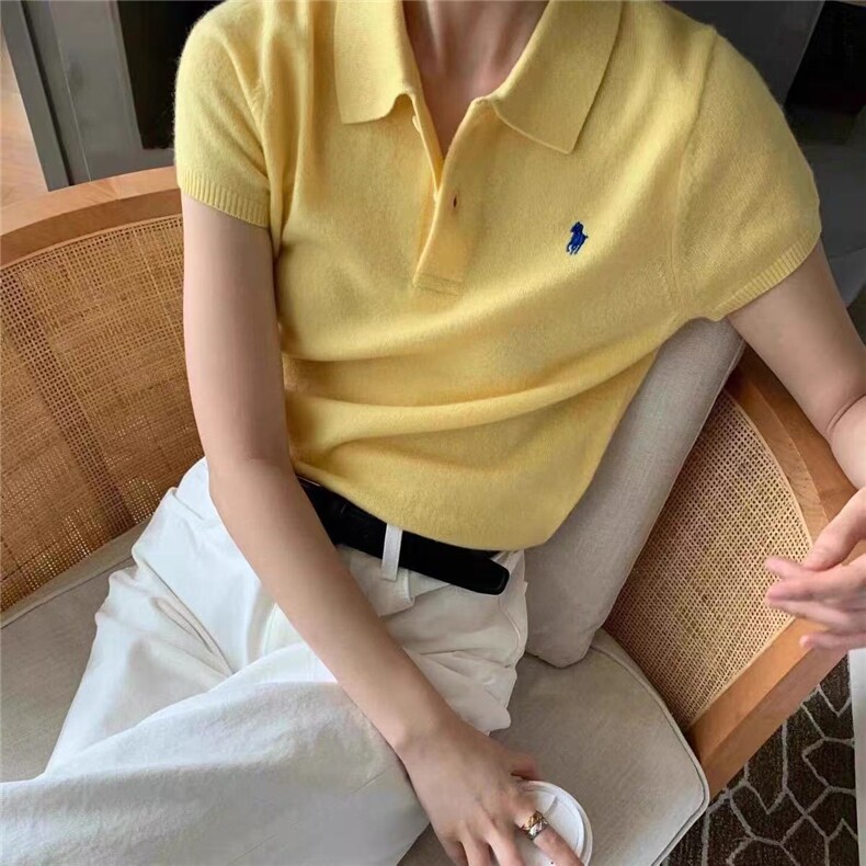 夏季通勤简约舒适百搭翻领小马图案短袖女款,女装T恤,百纯羊绒