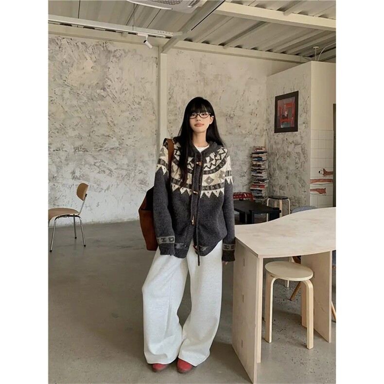 重磅秋冬北极绒开衫毛衣美式复古休闲慵懒风牛角扣针织衫连帽外套图片