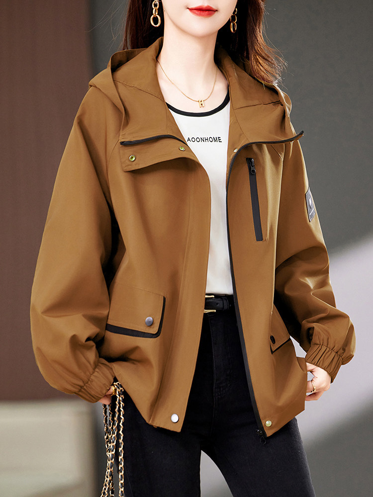 红风衣女春秋2025年新款宽松大码休闲妈妈短款连帽夹克外套,女装短外套,浙宝2-166