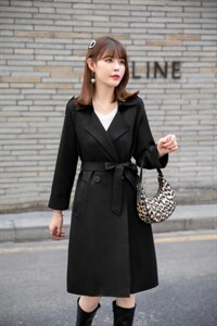 现货供应：斜纹空气层面料休闲风衣M一XXL,女装风衣,拉思维加丝