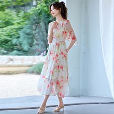 【现货】夏季新款2025度假风短袖波西米亚碎花雪纺拼蕾丝长连衣裙，女装连衣裙，乐吉娜