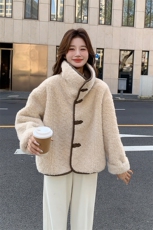 现货，加厚保暖设计感两面穿皮毛一体羊羔毛外套2990P195K298，女装棉衣/棉服，2C029