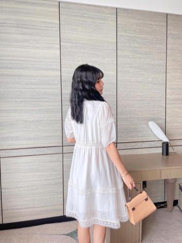 【现货】夏季新款韩版v领口袋蕾丝连体裙,女装,裴兔子