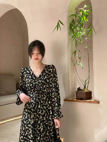 秋装新款百搭款连衣裙m-4xL，女装连衣裙，董与陈