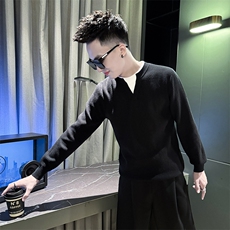 黑色