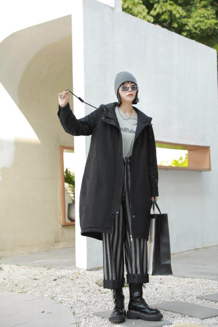 【现货】新款秋冬款风衣派克式服中长款，女装风衣，得瑟空间