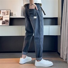 深灰色