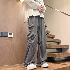深灰色