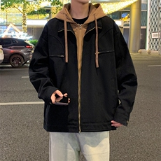 黑色
