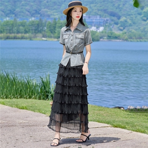 （新款现货）2026夏时尚薄牛仔短袖上衣+蛋糕纱裙两件套（配腰带图片