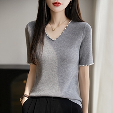 夏季新款精纺羊毛针织短袖T恤女V领坑条钉珠半袖宽松纯色打底上衣，女装针织衫/毛衣，暖烁特种纱工厂店