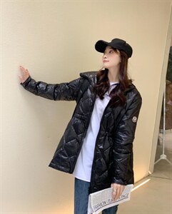 香丽迪冬装新款羽绒服图片